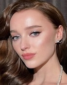 Phoebe Dynevor